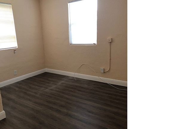 5th image of 512 NW 16th Ave