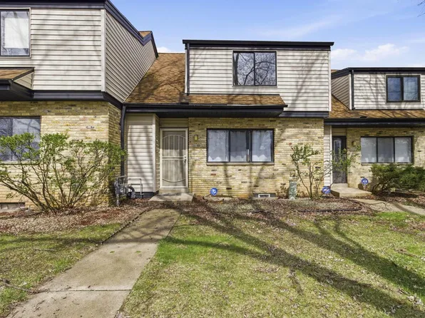 10120 West Kiehnau AVENUE, Milwaukee, WI 53224