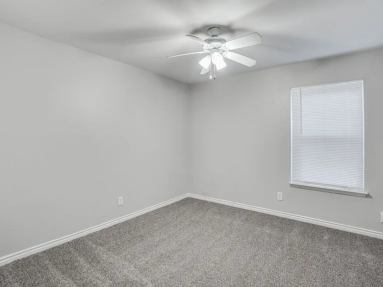 902 Firestone Ln — Photo 19