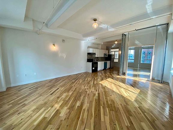 2nd image of 29-28 41st Ave #806