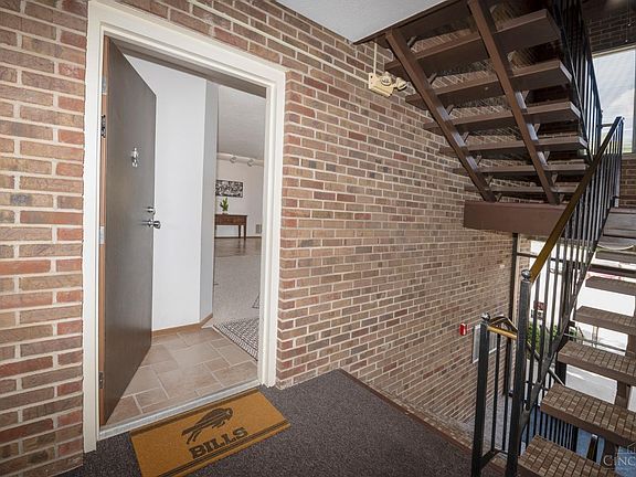 4th image of 5444 Bluesky Dr Unit 20