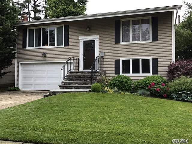 1st image of 30 Fishermans Dr