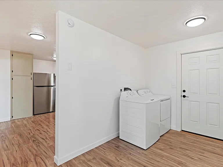 850 Riverside Ave — Photo 9