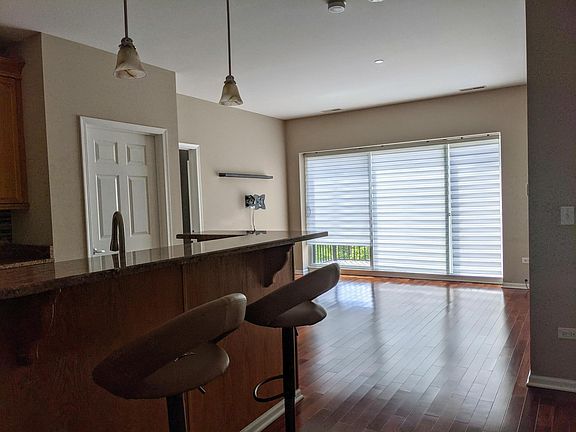 5th image of 5100 W 96th St APT 512