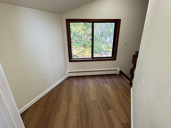 4th image of 24 West St #C