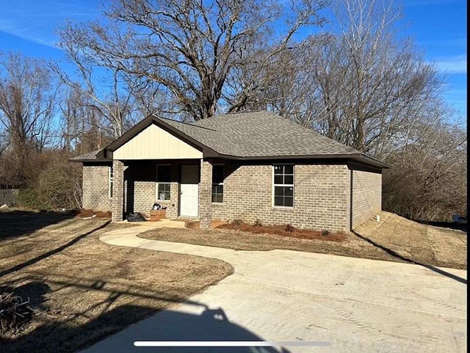 1st image of 204 Eastcrest Dr