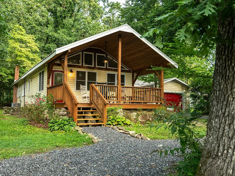 809 Montreat Rd — Photo 31
