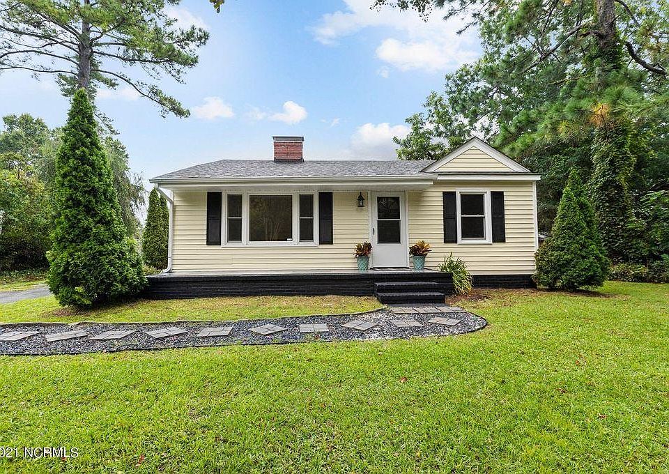 1st image of 2815 Jefferson Dr