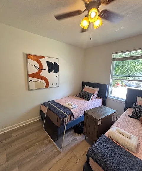 3589 Drexel St — Photo 11