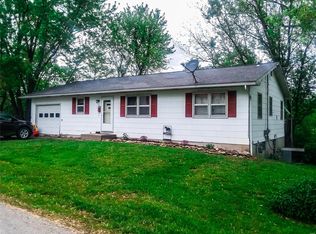 426 Saint Elmo St, Paris, MO 65275