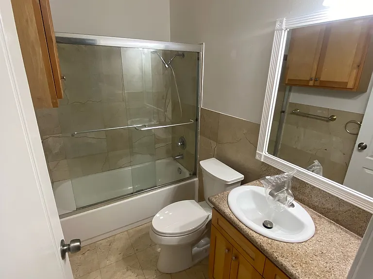 1760 Temple Ave #C — Photo 11