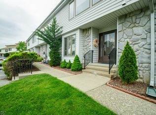 274 Cheyenne Rd, Lafayette, NJ 07848