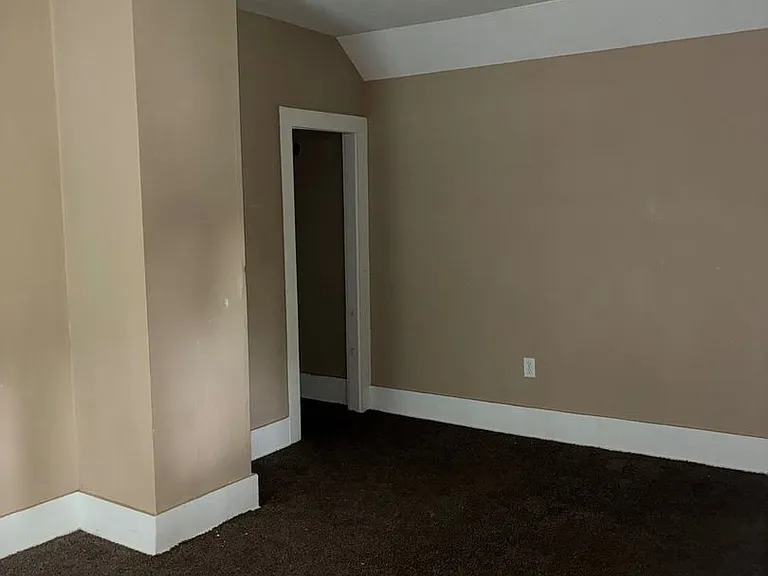 1703 Oakdale Ave — Photo 27