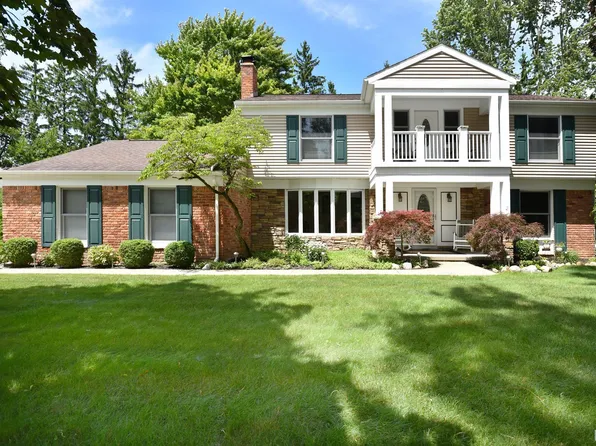 30865 Lincolnshire W, Franklin, MI 48025