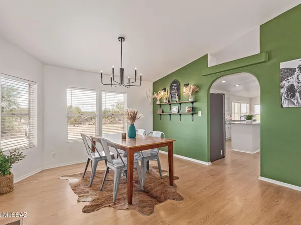 15671 W Yellow Horse Rd, Tucson, AZ 85736