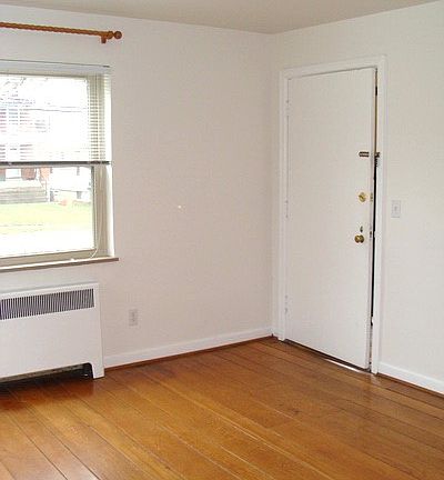 5th image of 4014 Paxton Ave APT D