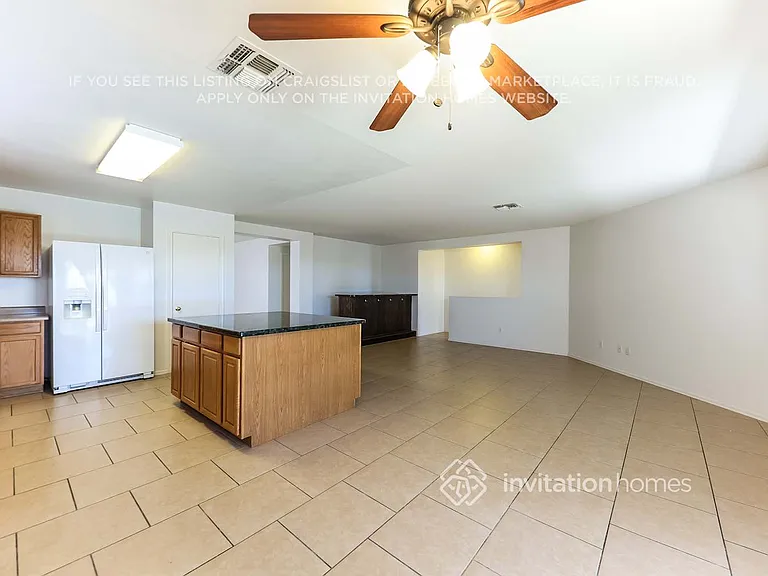 11509 W Wethersfield Rd — Photo 5