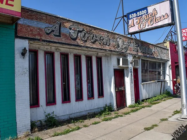 20511 W Grand Riv, Detroit, MI 48219