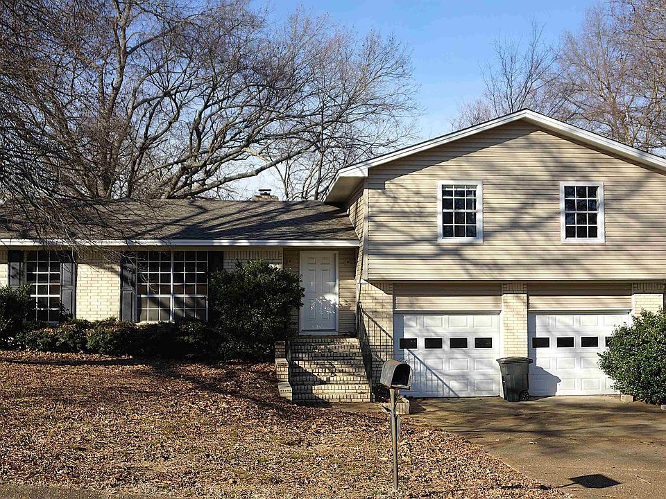 1st image of 12 Blue Ridge Dr