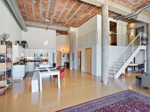 5th image of 521 7th St S #612