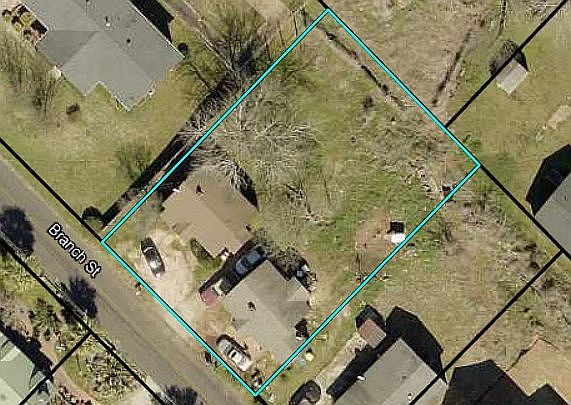 2nd image of 663 Branch St