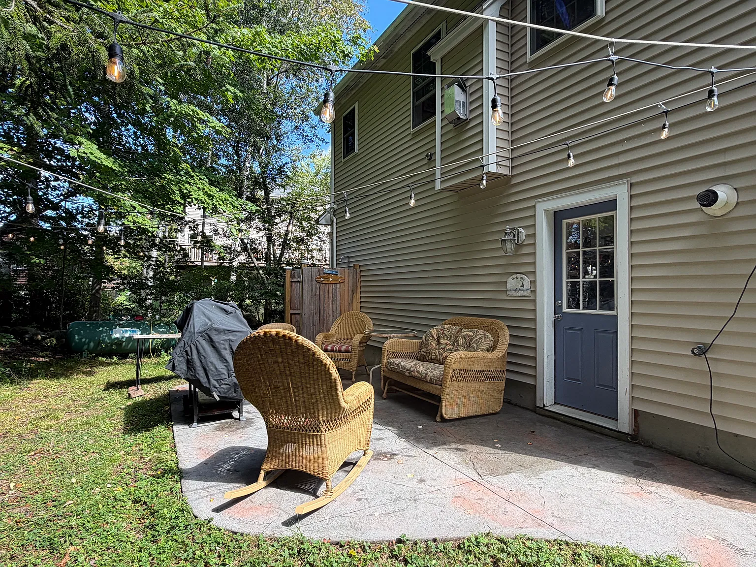 1 bed, $2,000 — Photo 2