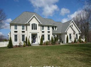27 Summit Crest Dr, South Glastonbury, CT 06073