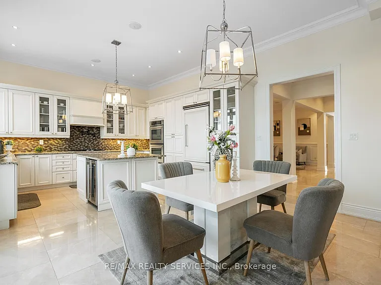 9 Interlacken Dr — Photo 14