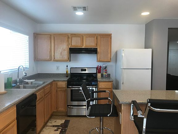 4th image of 5374 Walcott Dr