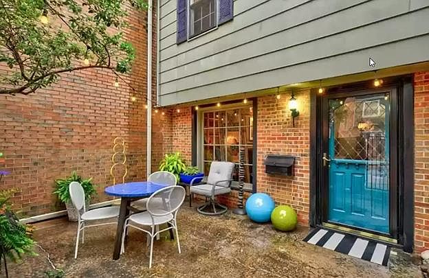 Inviting courtyard Entry