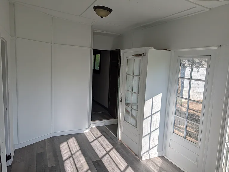 2210 Coronette Ave — Photo 8
