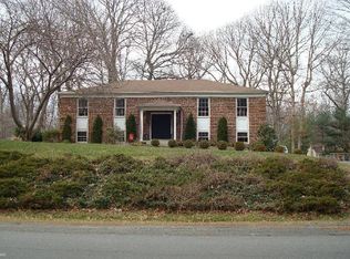 5004 Pheasant Ridge Rd, Fairfax, VA 22030