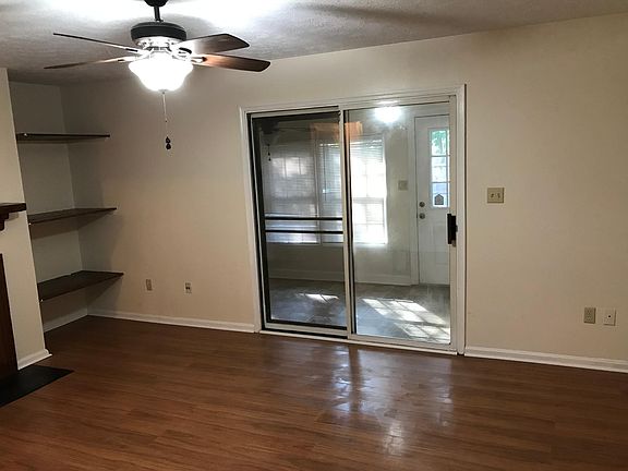 5th image of 1131 Old Denbigh Blvd