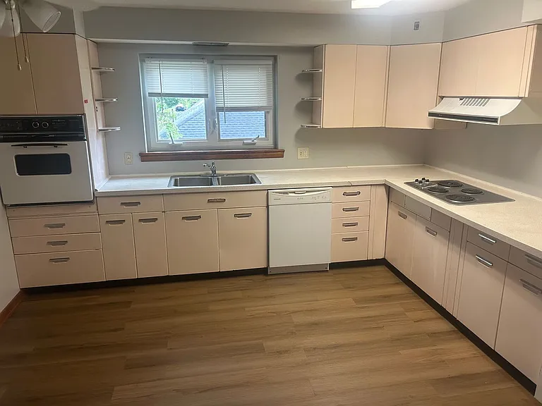 626 N Union St #5 — Photo 7