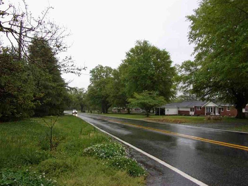 2nd image of 1048 Old Boiling Springs Rd