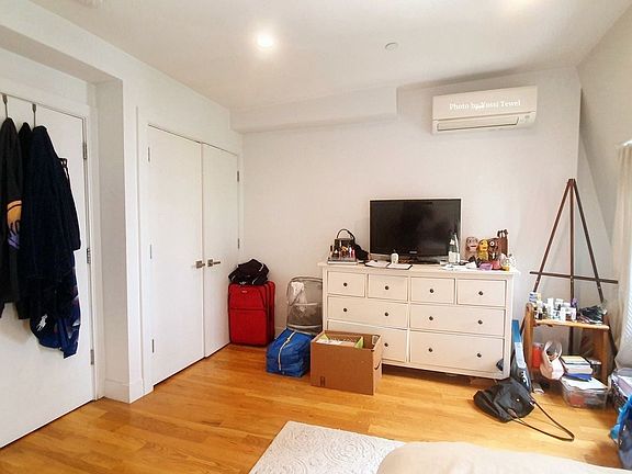 4th image of 126 W 123rd St #4