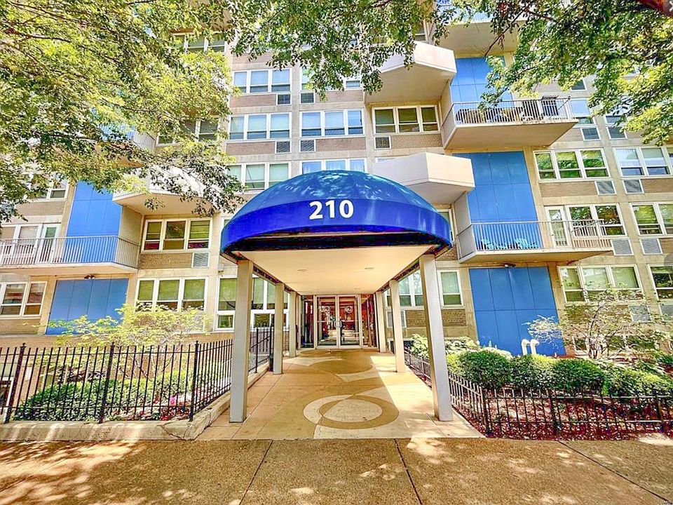1st image of 210 N 17th St Unit 603