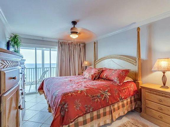 3rd image of 500 Estero Blvd Unit 432