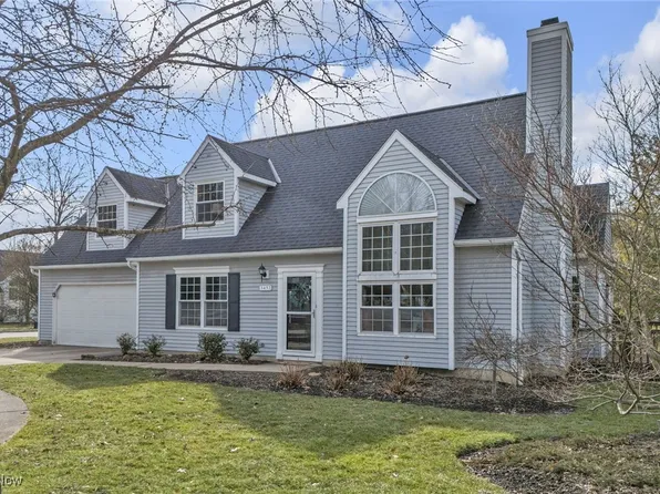 3452 E Prescott Cir, Cuyahoga Falls, OH 44223