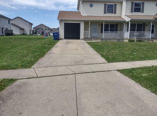 345 Jasmine Ct, Dekalb, IL 60115