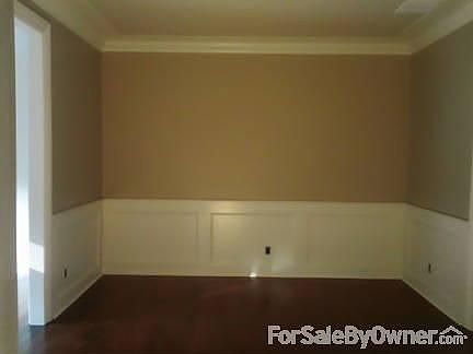 4th image of 24 Woodcrest Dr