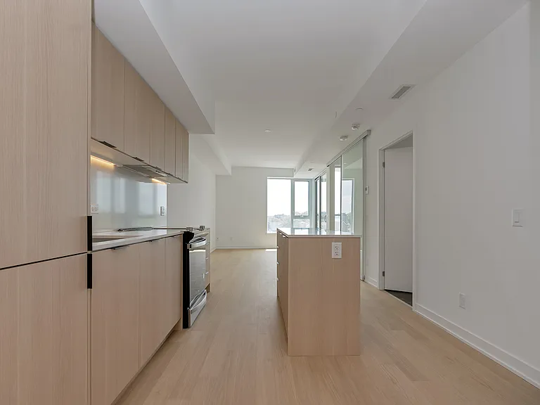 31 Huron St — Photo 15