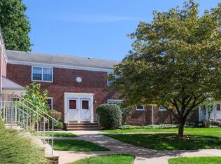 480 Crestwood Ave, Hackensack, NJ 07601