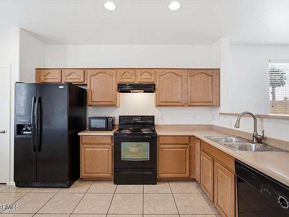 5th image of 6912 S 74TH Lane