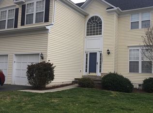 26024 Rachel Hill Dr, Chantilly, VA 20152