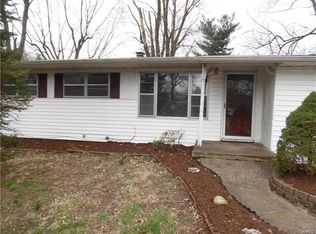20 Eberhart Dr, Caseyville, IL 62232
