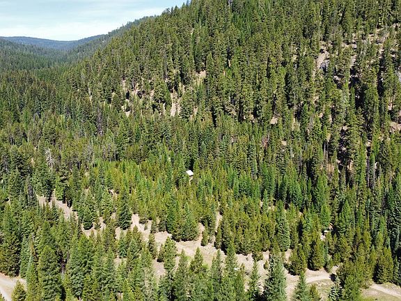 2nd image of 42000 Clear Creek Rd