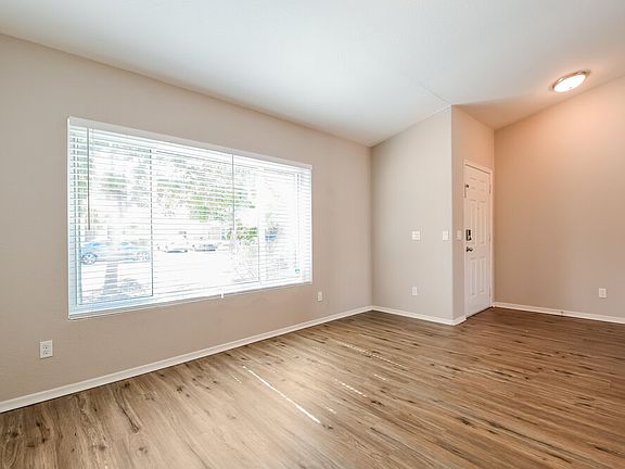 4th image of 820 N Sailors Way