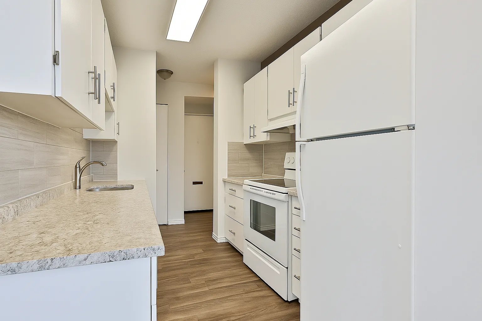 1941 Mayor Magrath Dr S — Photo 4