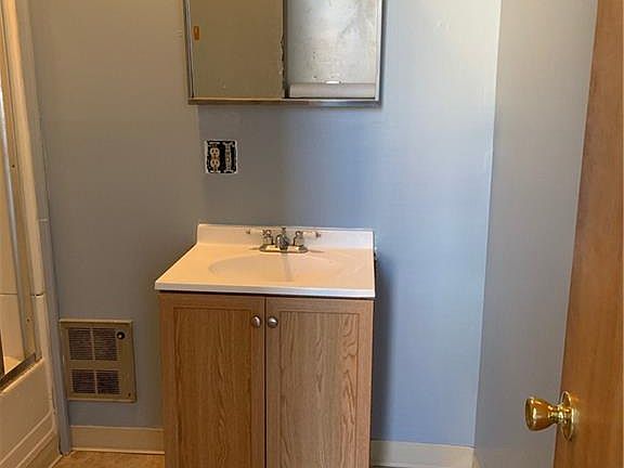 5th image of 405 N McBride St APT 2